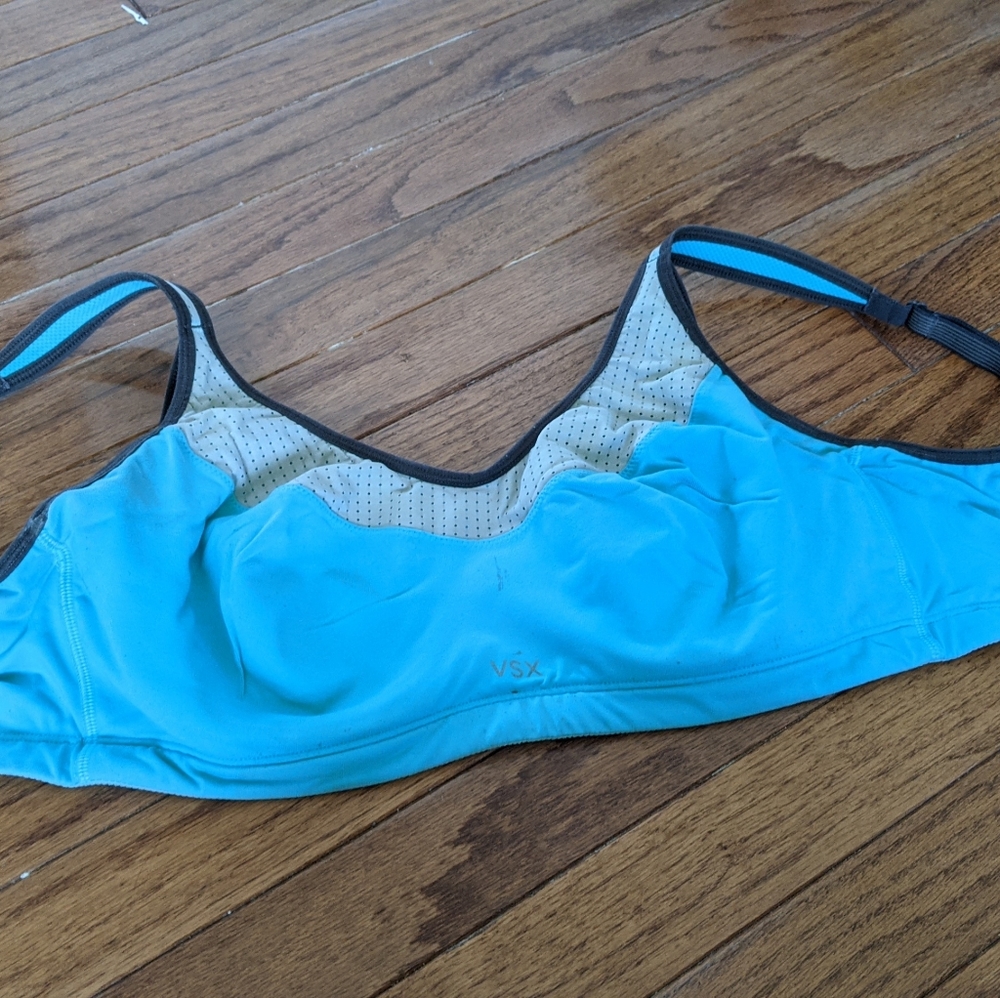 Victoria's Secret sports bra